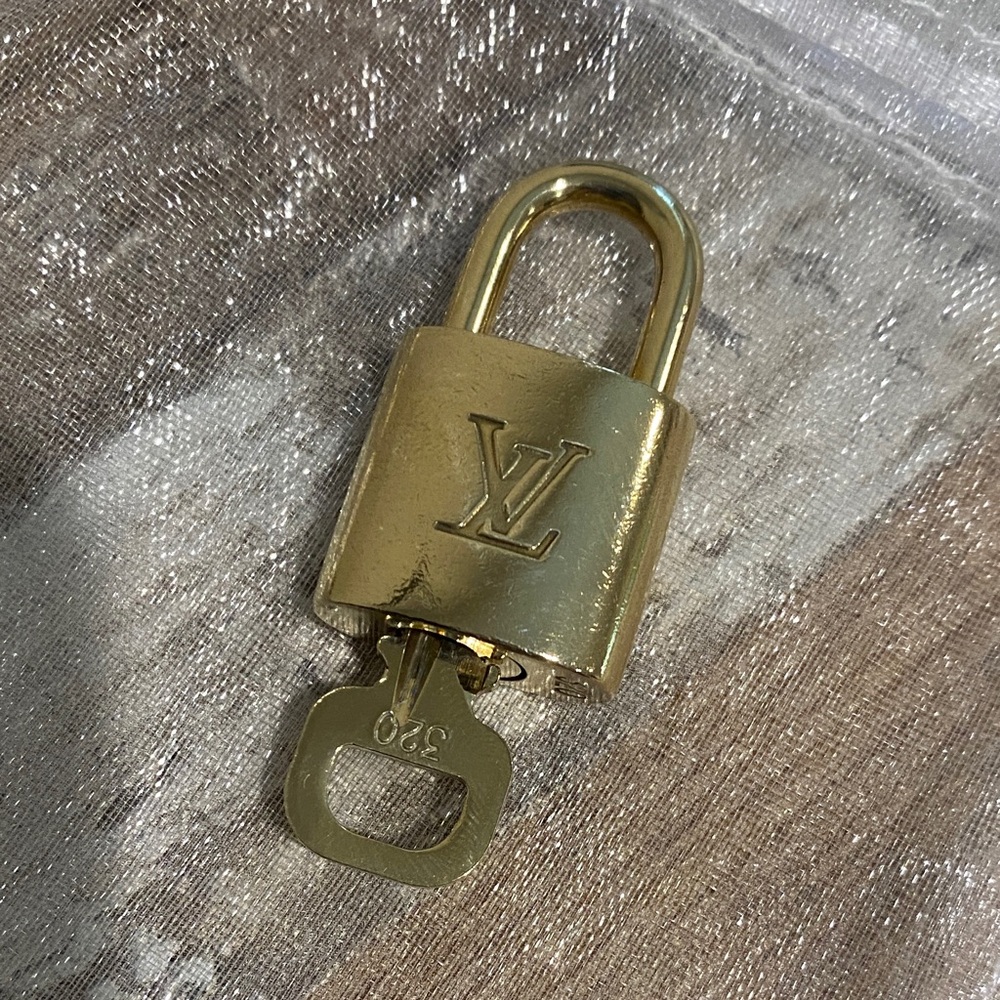 Louis Vuitton Gold Lock and Key Set #320